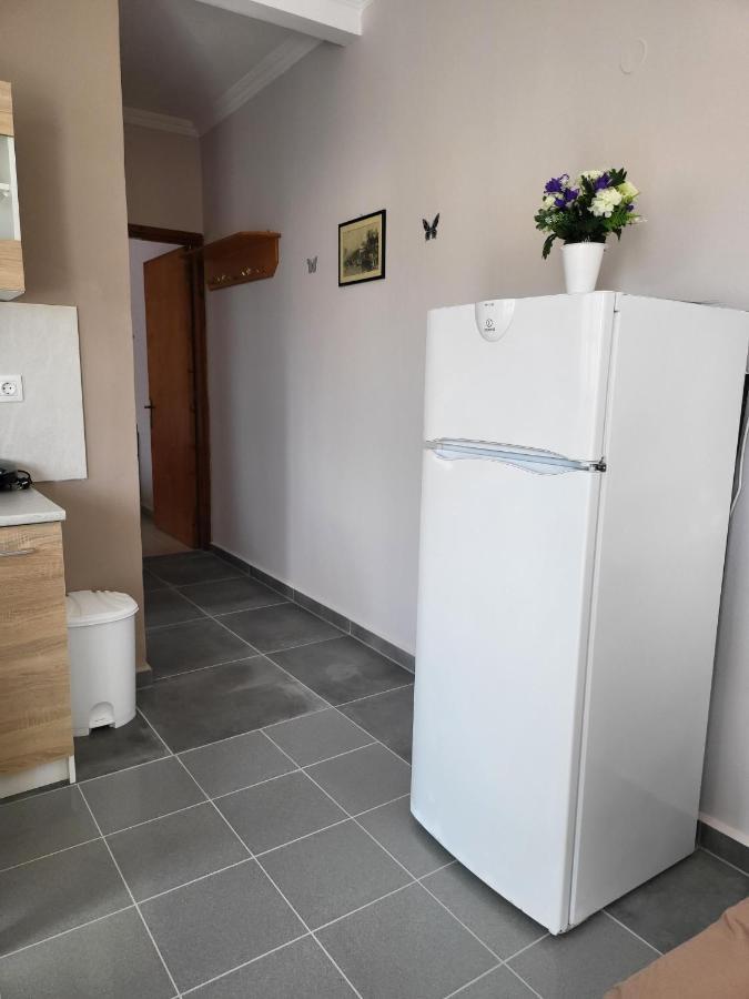 Roumeliotis House Lägenhet Karpathos Exteriör bild